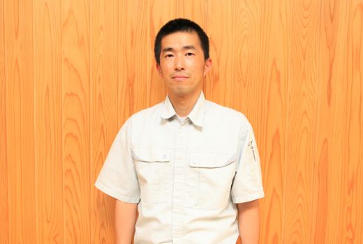 S.T 2000年入社